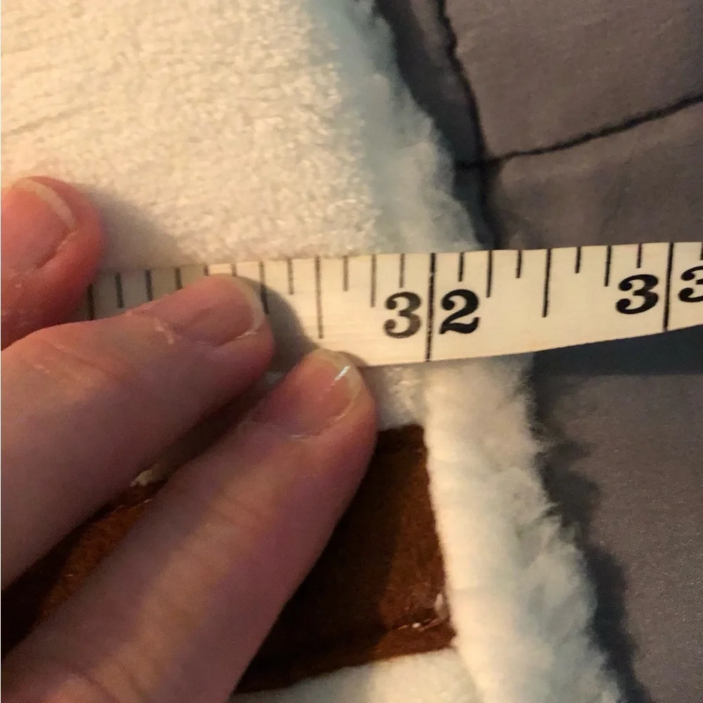 Hello Kitty Carpet new still in bag width32’